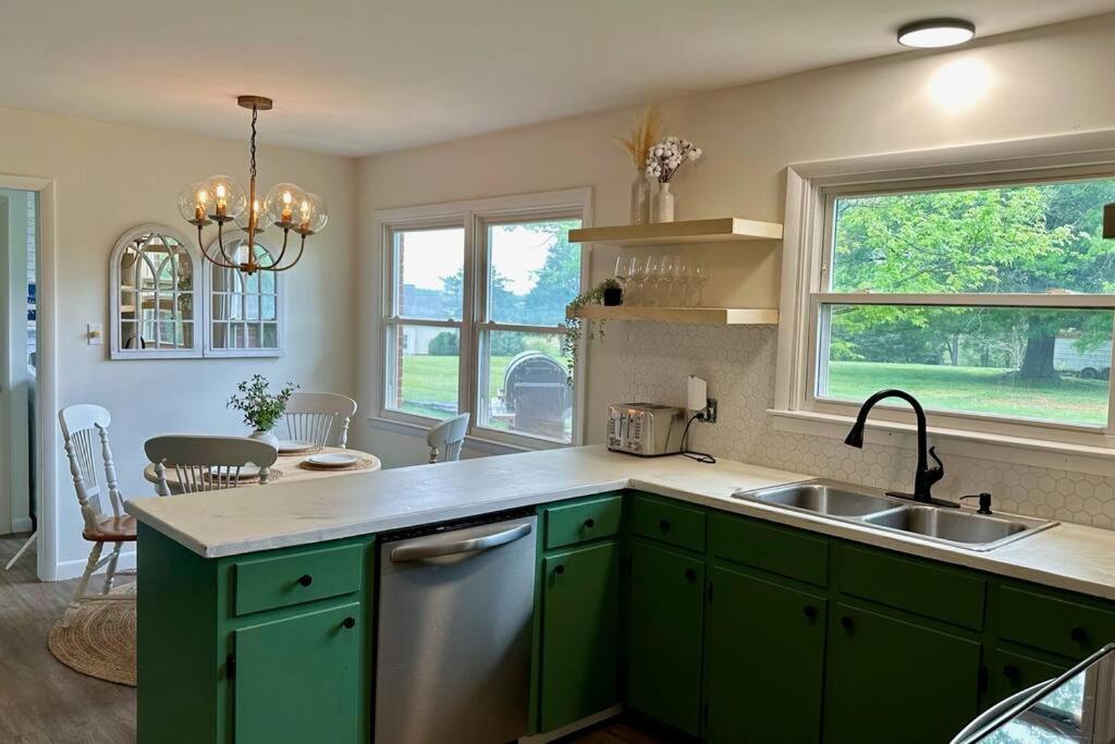 Mountain View Getaway - Stunning Views And Privacy Villa Shenandoah Exterior photo
